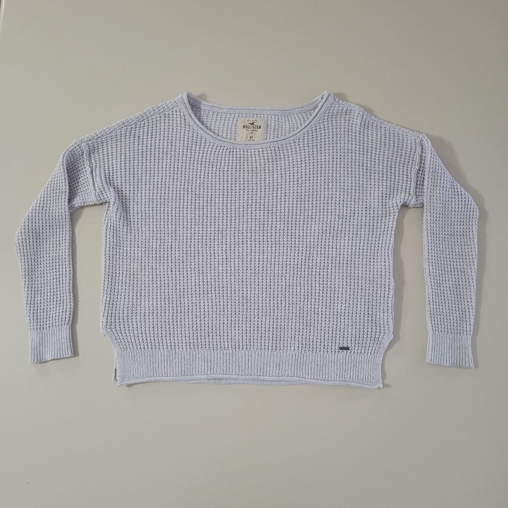 Hollister Women’s Off-white Pullover Long Sleeve Sweater